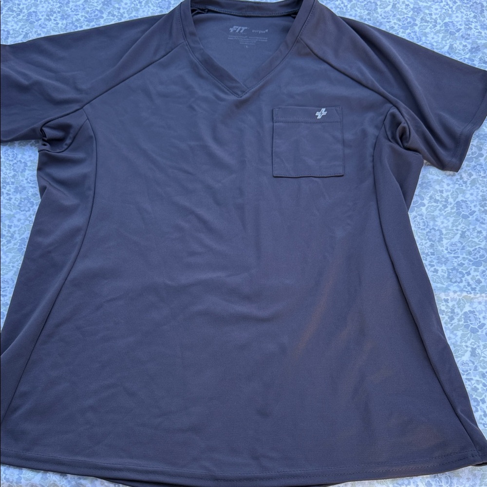 FitScrubs size L top